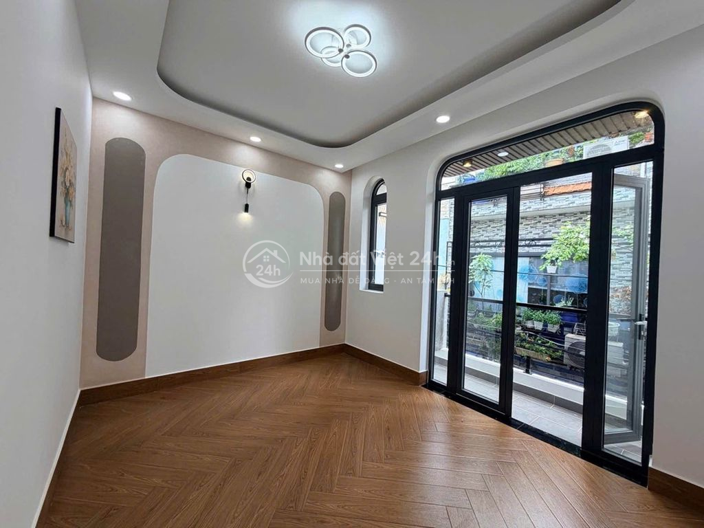 NHÀ 2 LẦU (4.3X13) MỚI ĐẸP HẺM THÔNG ĐẸP ĐƯỜNG HẬU GIANG GIÁ TỐT