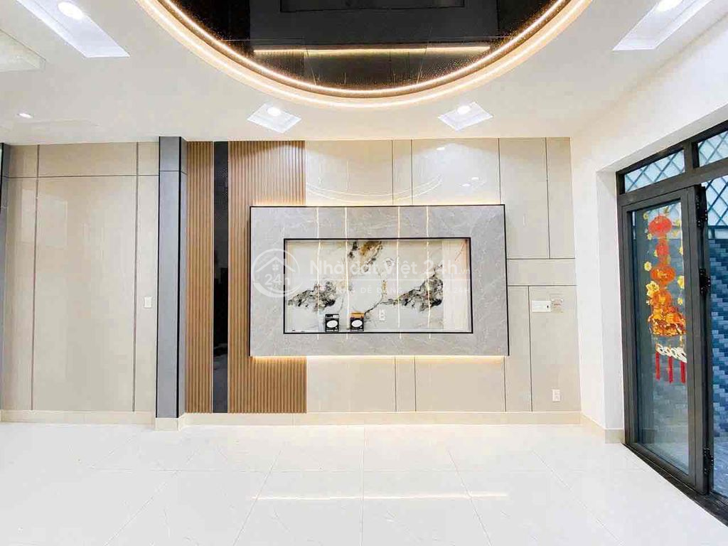  Hàng Hiếm Q12! Nhà 4 Tầng View Landmark 81 – 6PN – 5,7 Tỷ