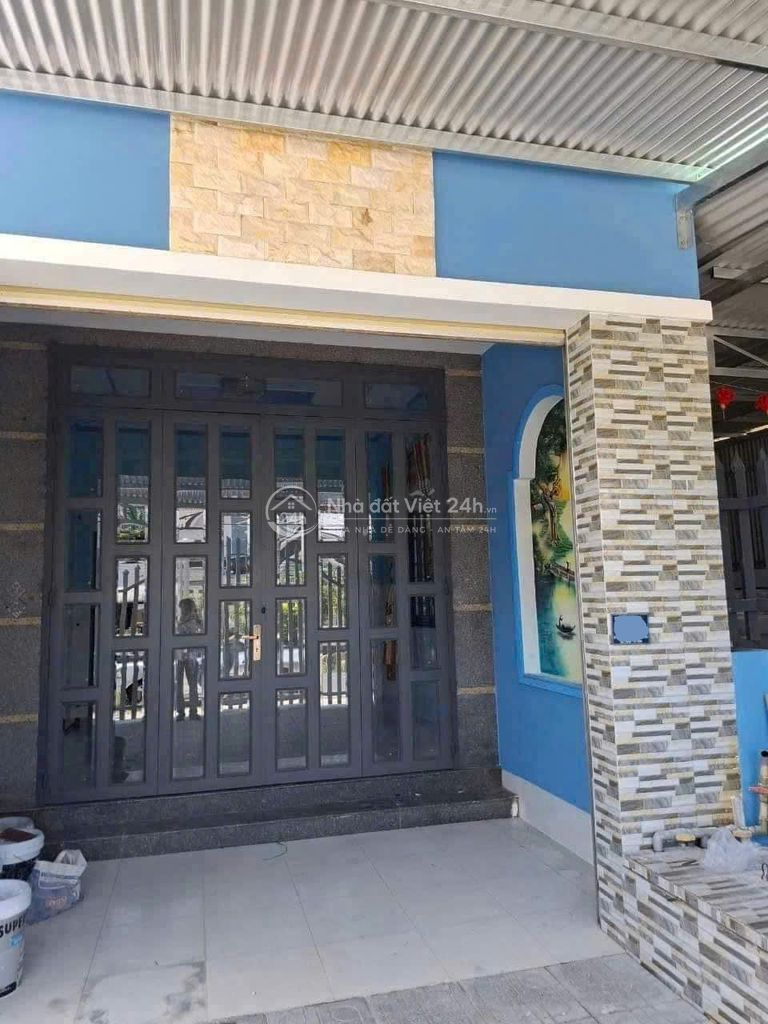 Bán gấp căn nhà nằm ngay Lê Minh Nhựt, Củ Chi, 125m2, 880tr, SHR