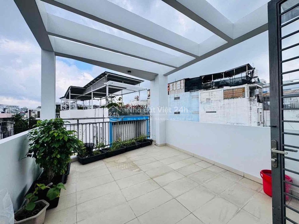 SÁT MẶT TIỀN-XE HƠI QUAY ĐẦU SÁT CỬA - 42M2 - 4 TẦNG BTCT- LÊ QUANG Đ