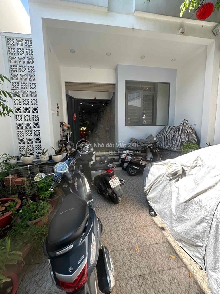 Bán Biệt Thự Khu Vip Giáp Q6, (6x22) Vài Bước Chân Ra Mặt Tiền.