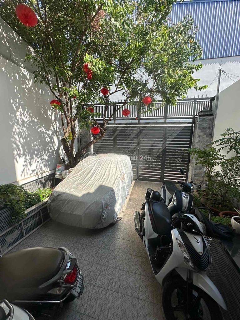 Bán Biệt Thự Khu Vip Giáp Q6, (6x22) Vài Bước Chân Ra Mặt Tiền.