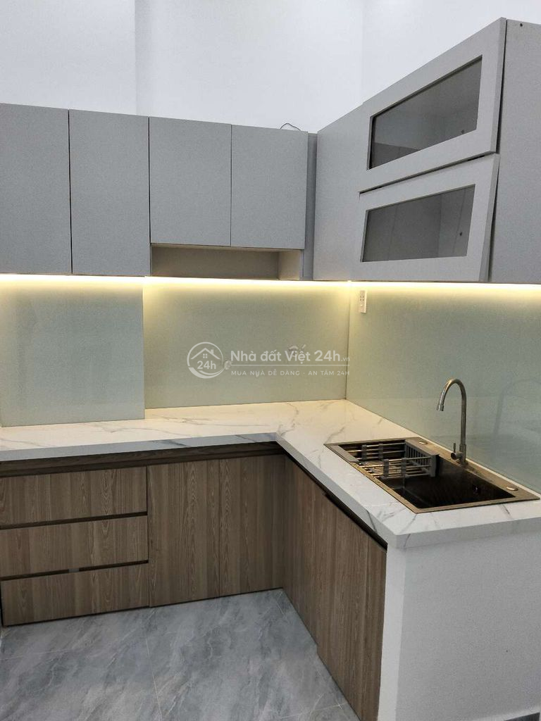 NHÀ ĐẸP 3 TẦNG QUẬN 8 – NỞ HẬU - 3PN LỚN - GIÁ 5.55 TỶ - HẺM BA GÁC