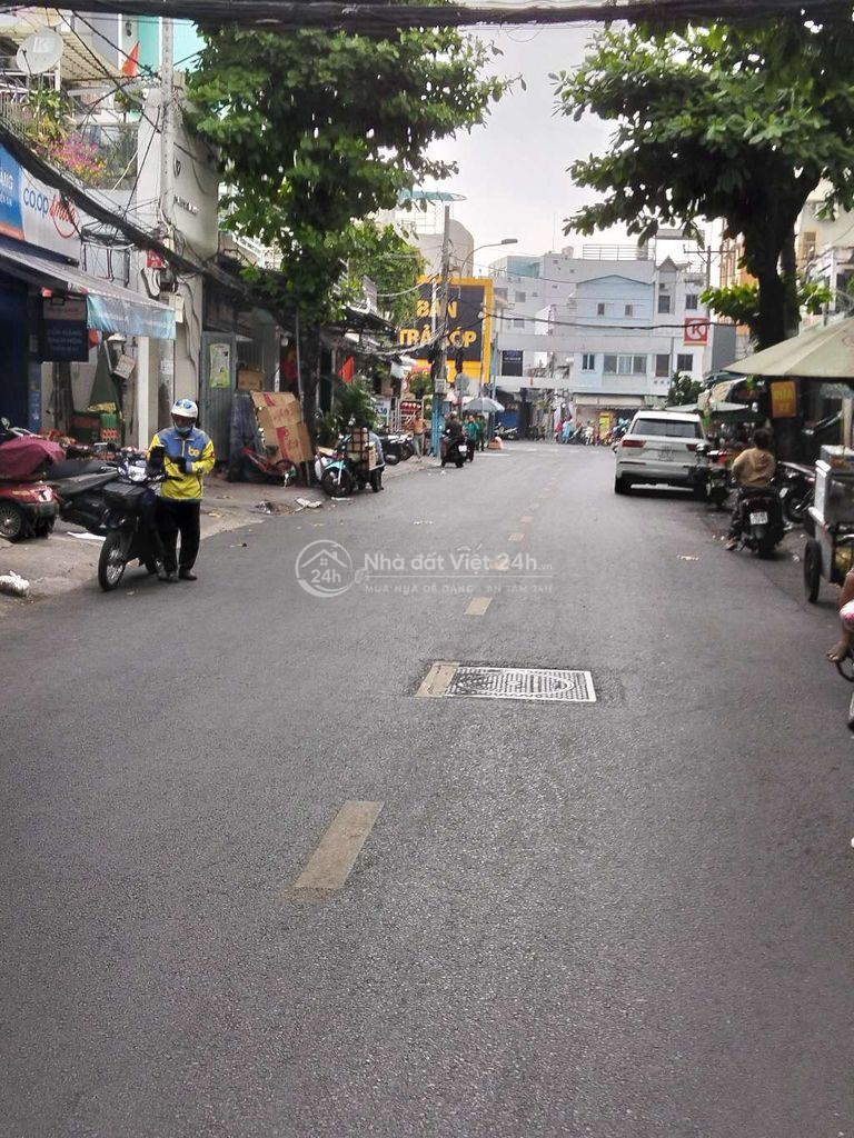 BÁN NHÀ ĐƯỜNG DƯƠNG BÁ TRẠC QUẬN 8 - 64M2 GIÁ 6.3 TỶ - HẺM XE HƠI