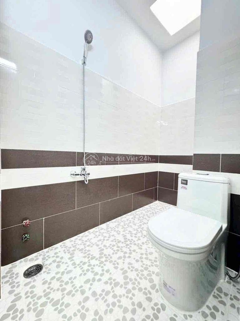 nhà 1 lầu,  3 phòng ngủ có sổ hồng gần cầu Phú Xuân