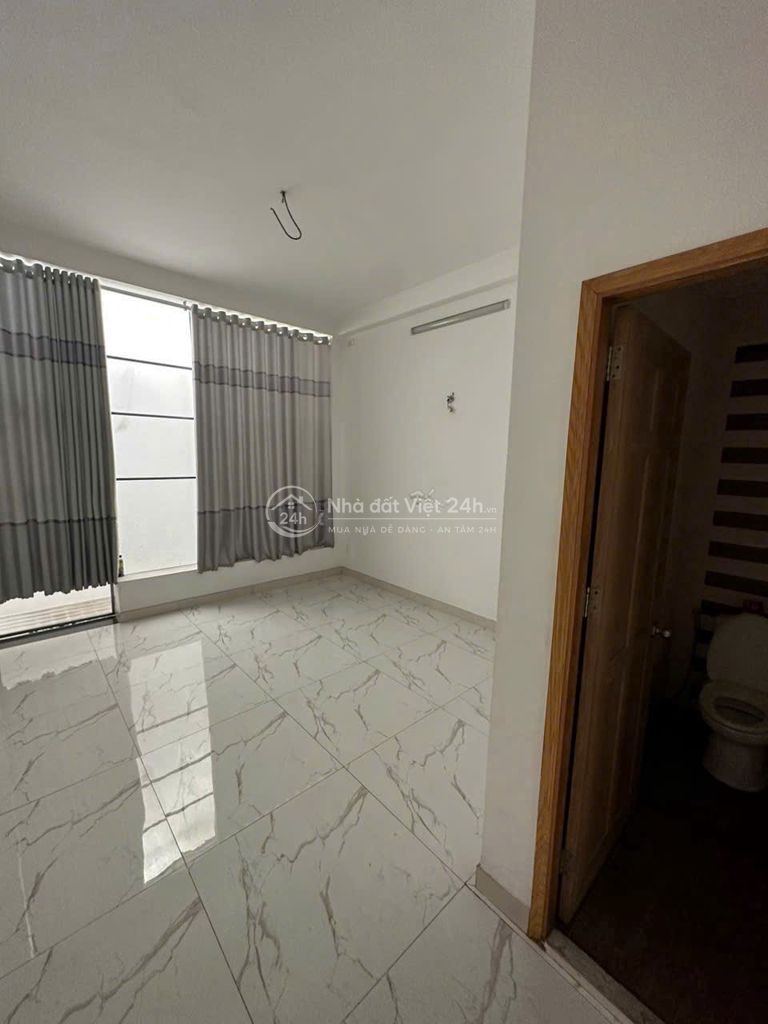 Bán nhà MTKD Hà Thị Đát, q. Tân Phú, 4x21m, 2 Lầu ST, giá 11,8 tỷ