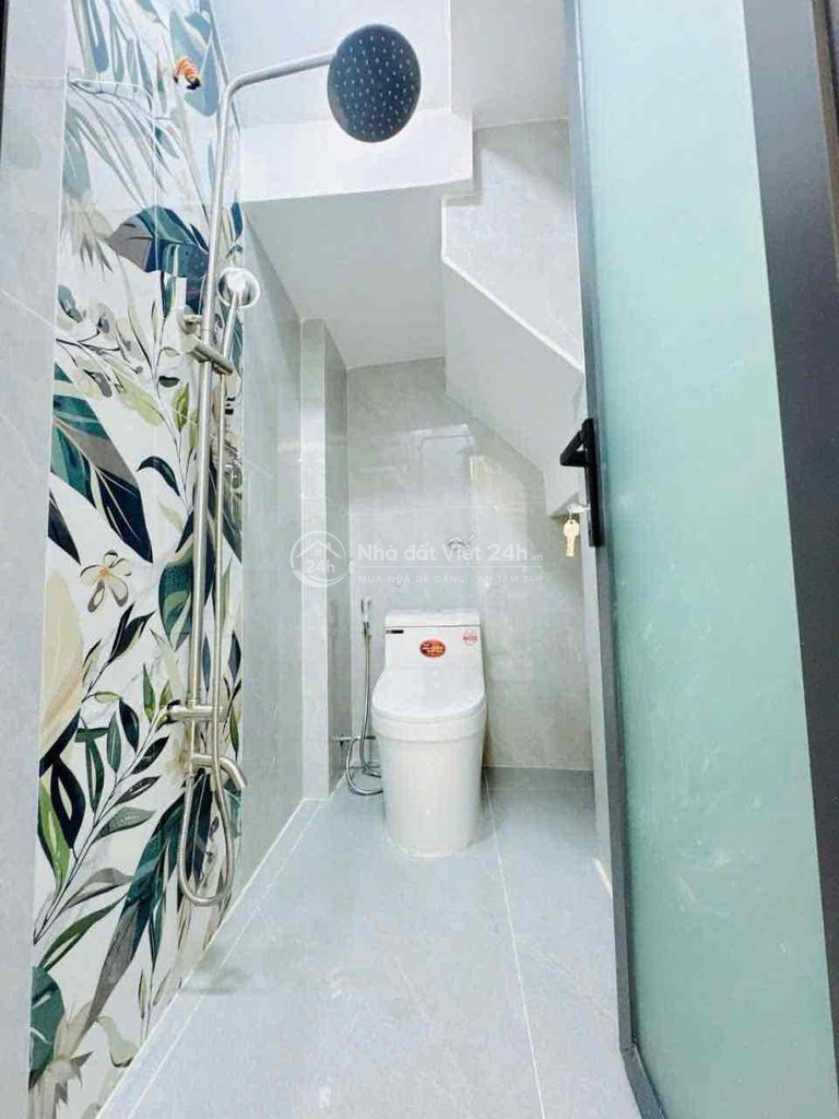 Nhà đẹp Hưng Phú quận 8 sổ hồng dọn vào ngay ngang gần 8 mét