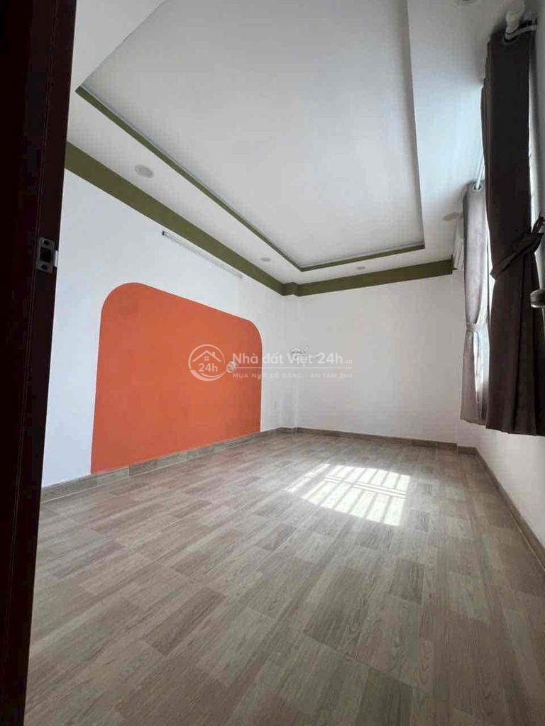 Nhà đẹp Lưu Hữu Phước quận 8 view sông thoáng mát giá rẽ