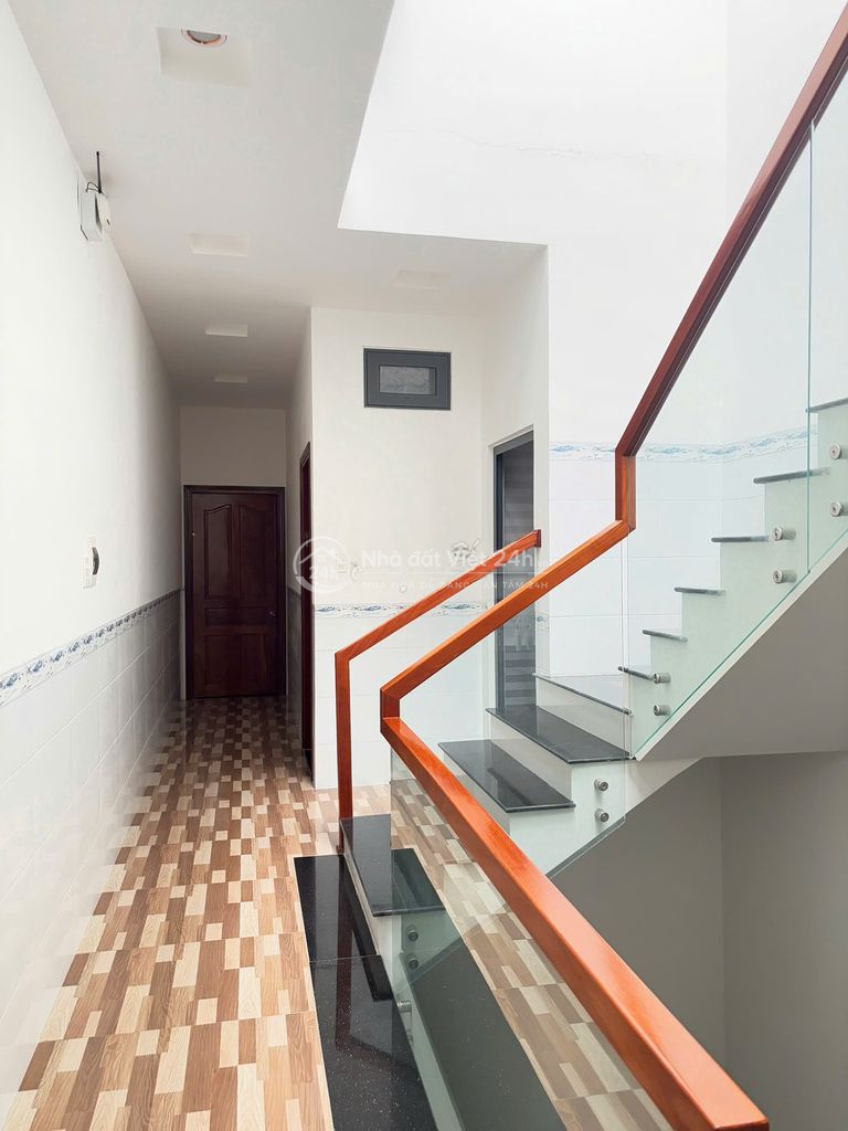 CHÍNH CHỦ BÁN NHÀ MT NGUYỄN CHÁNH, KDC 586 – 1T3L – 117,5M²