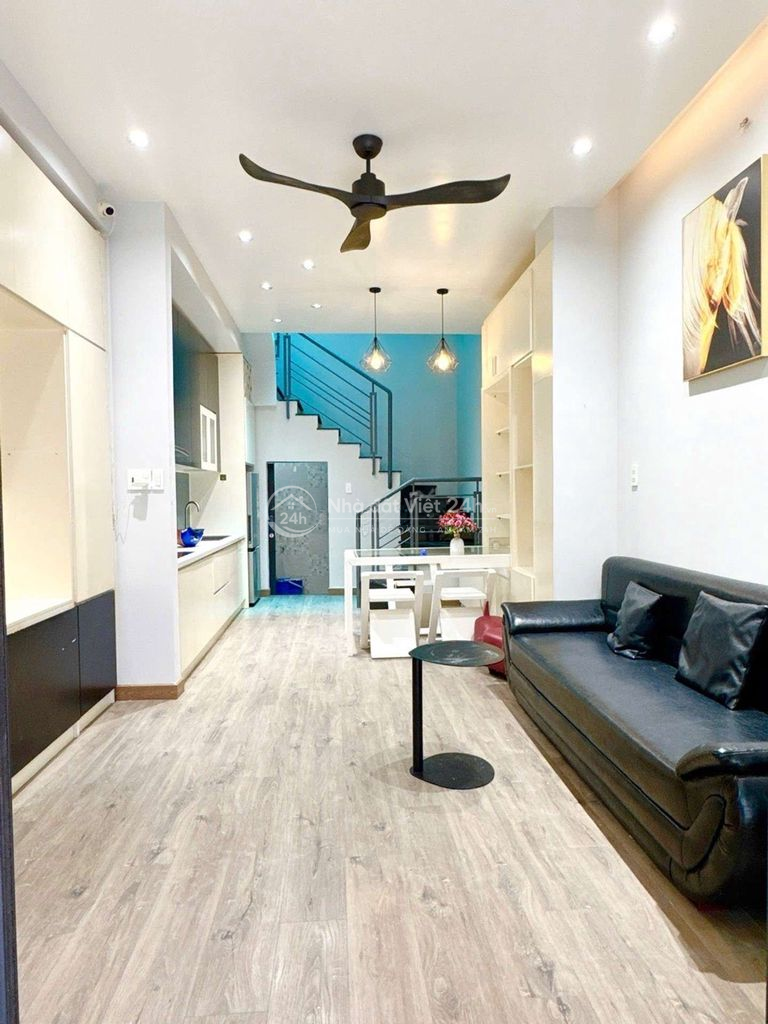 NGAY NGÃ TƯ BỐN XÃ- SÁT BÊN TÂN PHÚ- NHÀ MỚI ĐẸP-  NHỈNH 4tỷ 

