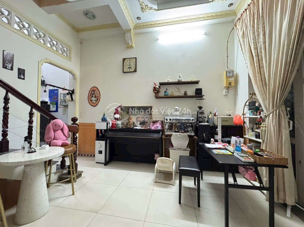nhà hẻm Nguyễn Tư Giản, 4,2x8,6m, 1 lầu BTCT, 2pn, hoàn công đủ