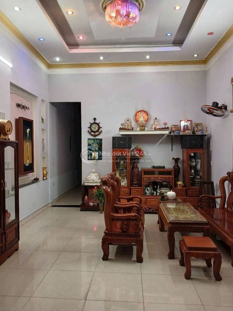 Nhà Bình Nhâm Sân Ô Tô 175m2