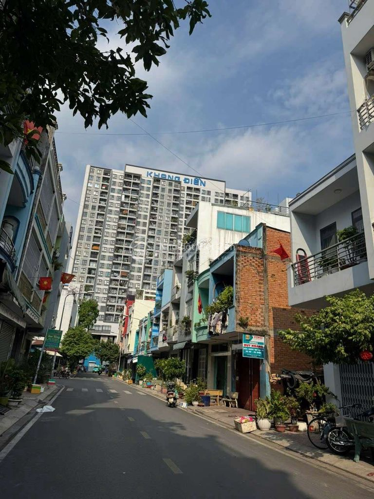 Chỉ 7.5 tỷ! 🏡 Nhà mặt tiền KDC Lý Chiêu Hoàng gần Bình Phú Quận 6