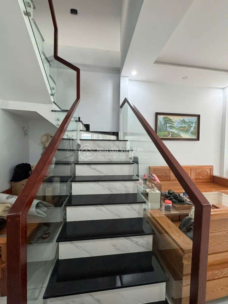 Chỉ 7.5 tỷ! 🏡 Nhà mặt tiền KDC Lý Chiêu Hoàng gần Bình Phú Quận 6