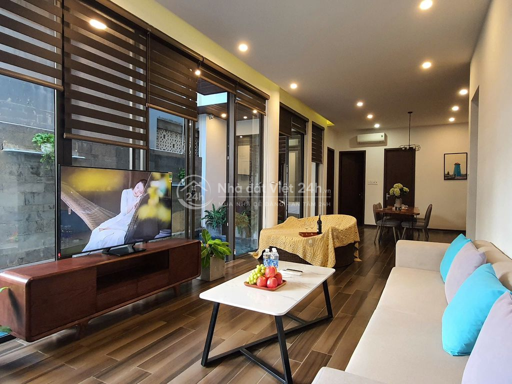 Cho thuê nhà 2 phòng ngủ 100m2, có hồ bơi, gần biển Mỹ Khê 5 phút