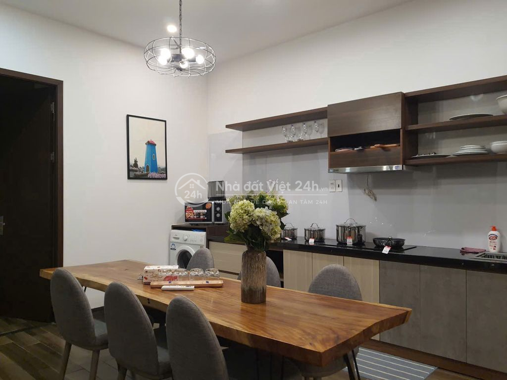 Cho thuê nhà 2 phòng ngủ 100m2, có hồ bơi, gần biển Mỹ Khê 5 phút