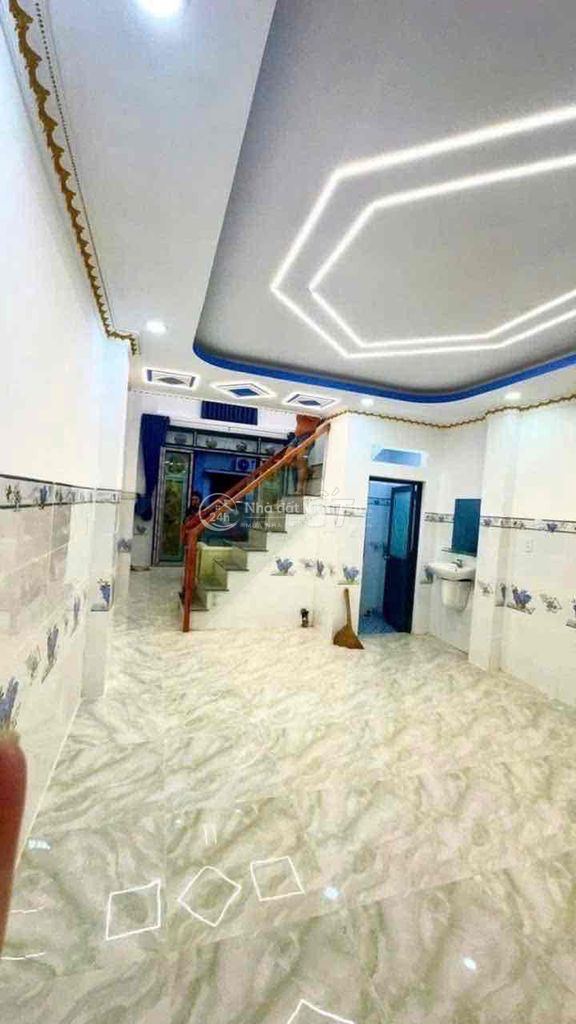 Bán nhà 2 tầng 40m2 hẻm xe tải 4x10 Hương Lộ 2 Bình Tân