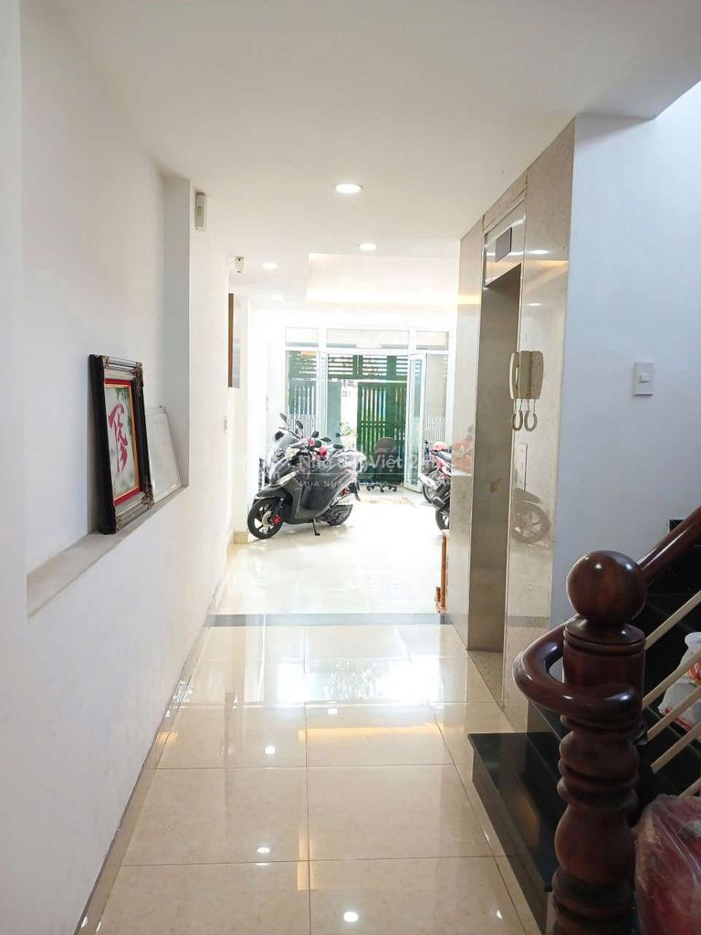 CHDV CỬA SỔ -  FULL NỘI THẤT - 4.8TR