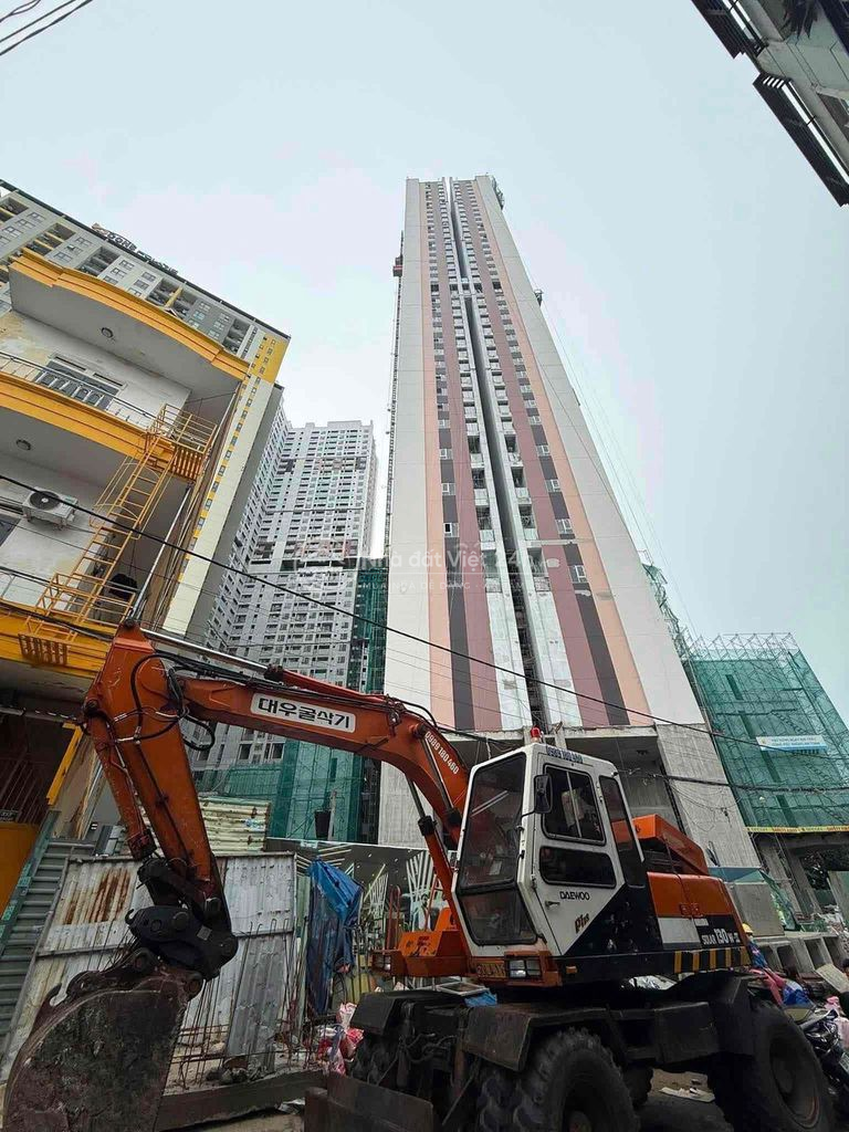 CẦN BÁN LỖ CĂN GÓC 2PN SẮP NHẬN NHÀ CẠNH PHẠM VĂN ĐỒNG