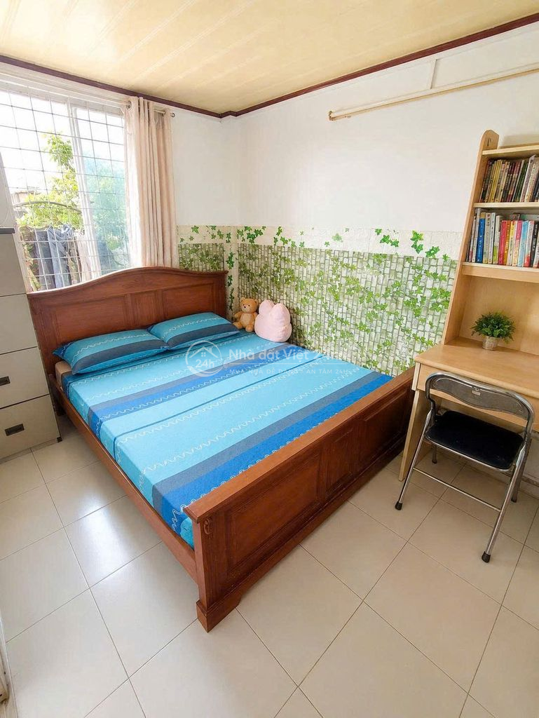 Chung cư cũ Tân Phú, 85m² sử dụng - 3PN