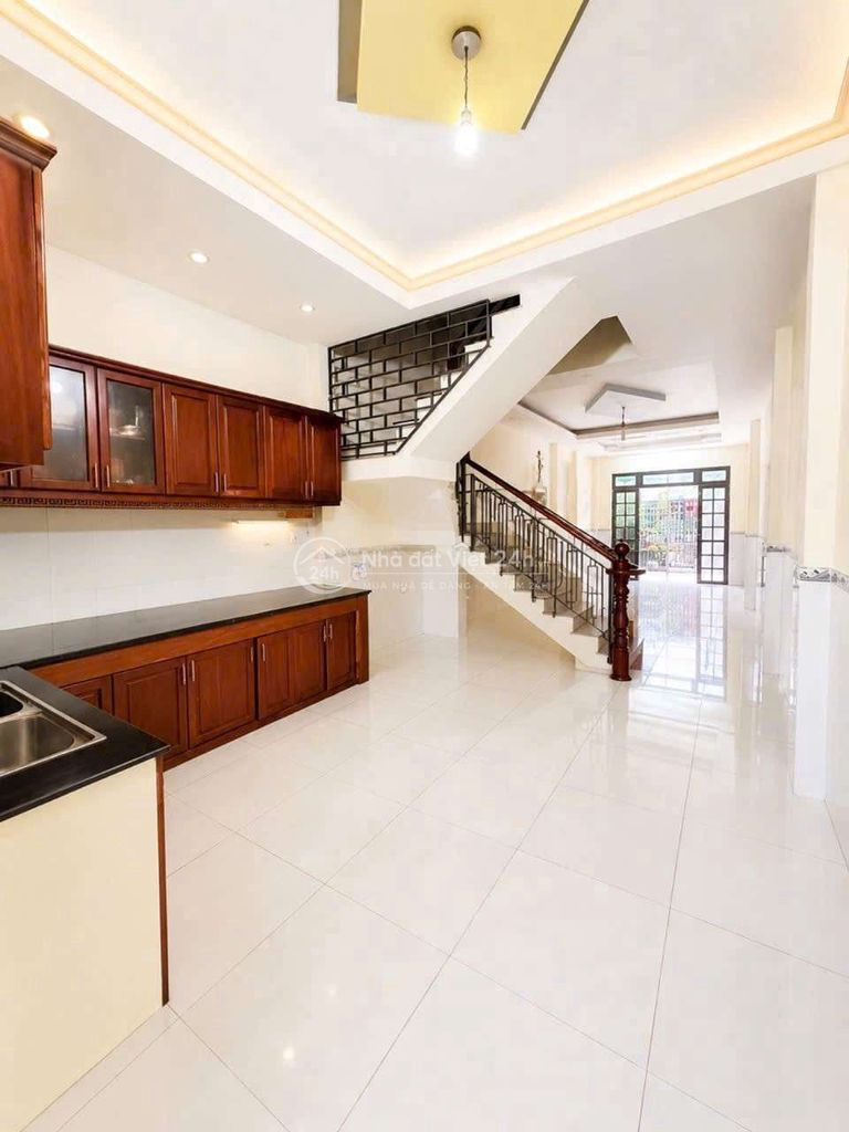 TÂN PHÚ HẺM XE HƠI-RỘNG ĐẸP RẼ-NHÀ 4×18-2TẦNG-ĐƯỜNG NGUYỄN HỮU TIẾN