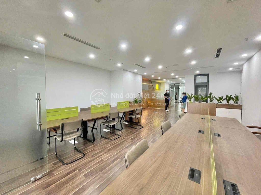 Cho thuê văn phòng giá cực rẻ 110m2 giá chỉ 16t chỗ để xe thoải mái