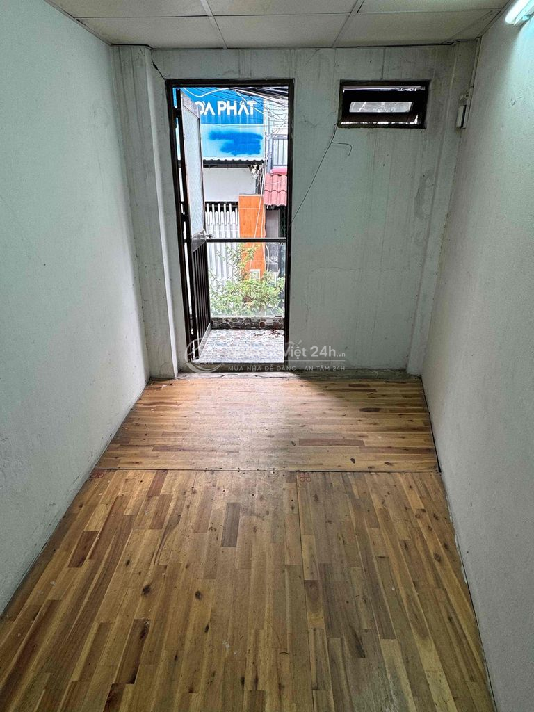 CHO THUÊ NHÀ NHỎ NGUYÊN CĂN - 1 TRỆT - 1 GÁC - 1WC - BAN CÔNG
