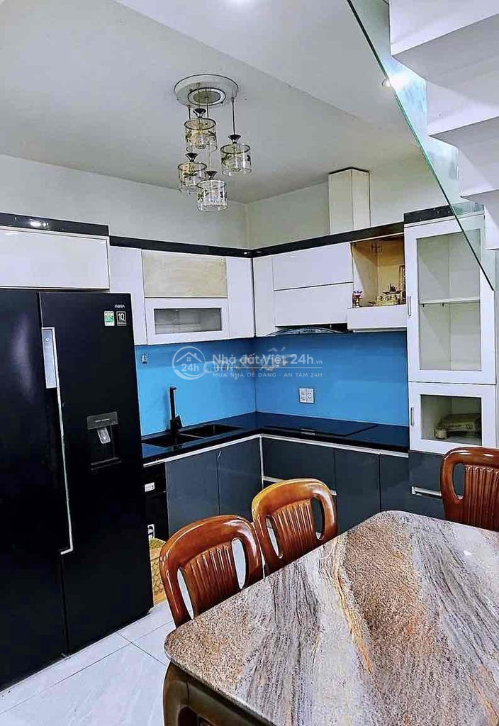 042 ✨ 🏡 CHO THUÊ NHÀ 4 TẦNG MẶT TIỀN NGUYỄN NHÀN