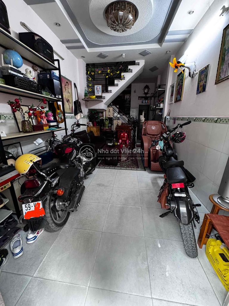bán nhà 3.2mx10,2m đường Nguyễn Văn Khối- 1 trệt 1 lầu- sổ hồng