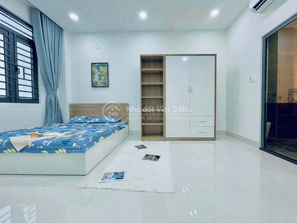 PHÒNG SIÊU THOÁNG 30M2 NGAY HOÀNG HOA THÁM