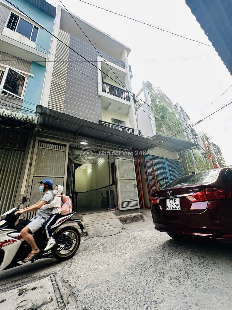 Nhà thuê Gò Vấp 3PN 3WC🌹 Sân thượng Hẻm xe hơi 🌹Phạm Văn Chiêu