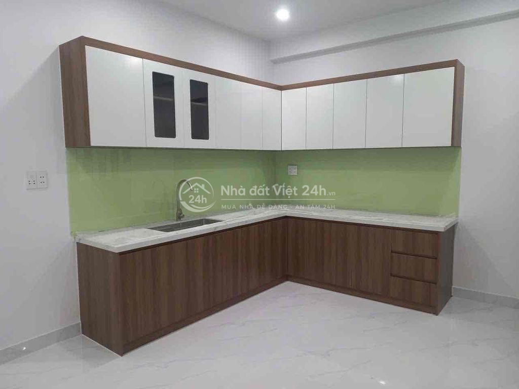 Nhà sổ hồng hoàn công