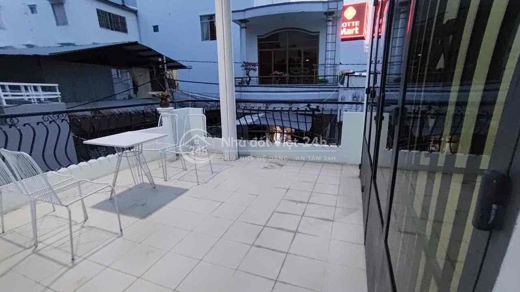 Chủ Giảm Mạnh Căn Nhà 2 Tầng Trung Tâm Nha Trang, Kề bên St. Lotte.
