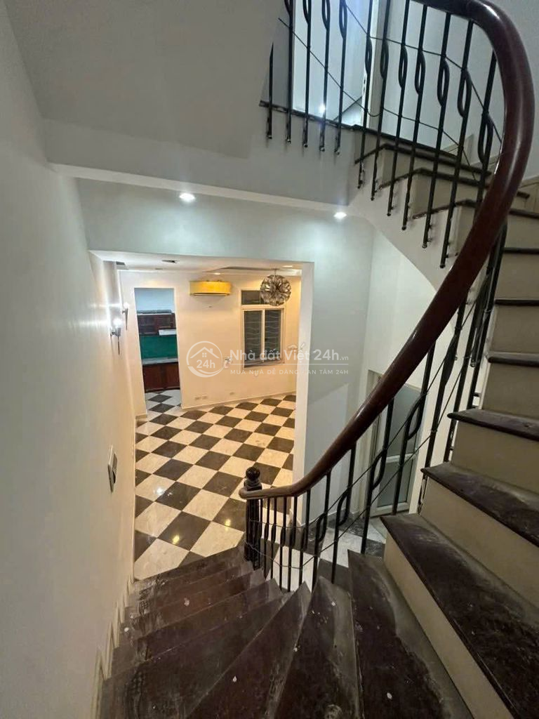 Cho thuê nhà Cửa Bắc, 50mx4p khép kín gần THPT Phan Đình Phùng