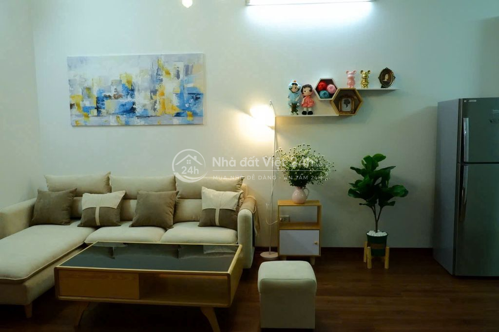 Cho thuê chung cư CT2A 36 Hoàng Cầu 60m², 2PN, sát hồ chỉ 15 triệu