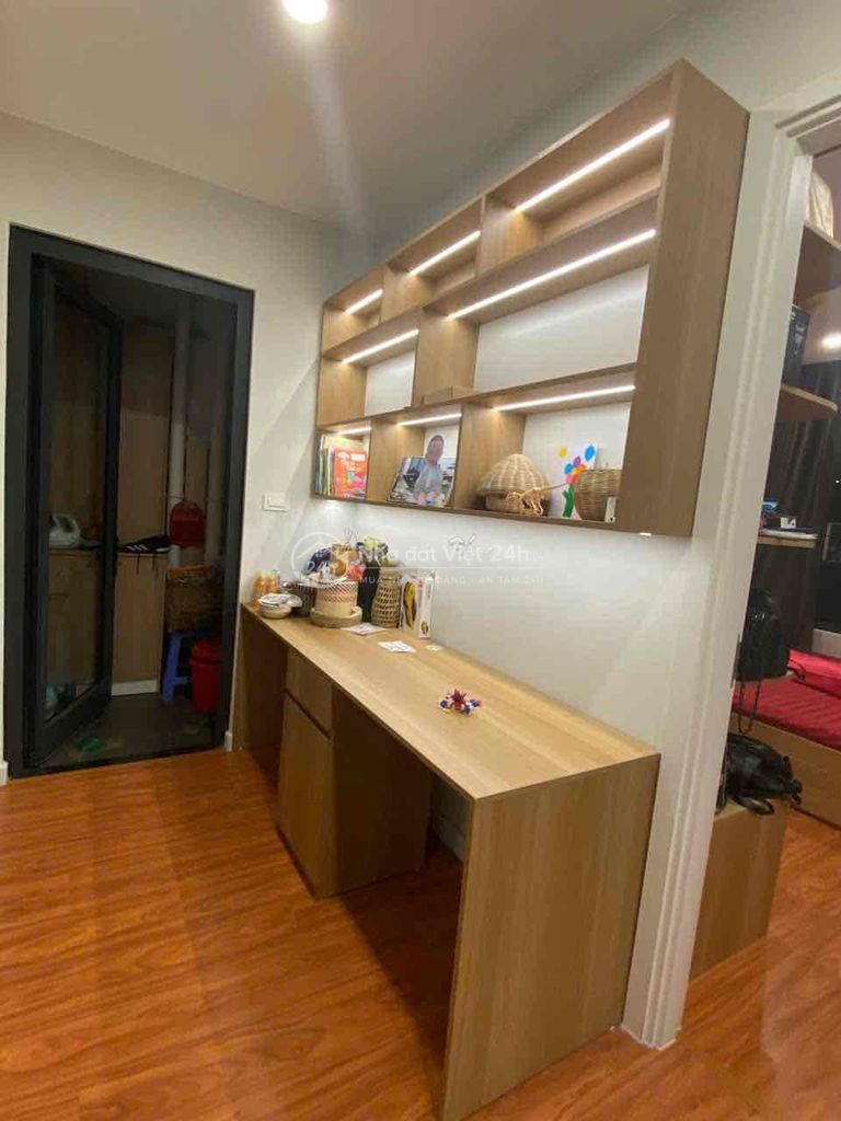 cần bán 2 ngủ 55m imperia 3.5 Tỷ Vinhomes Smart city