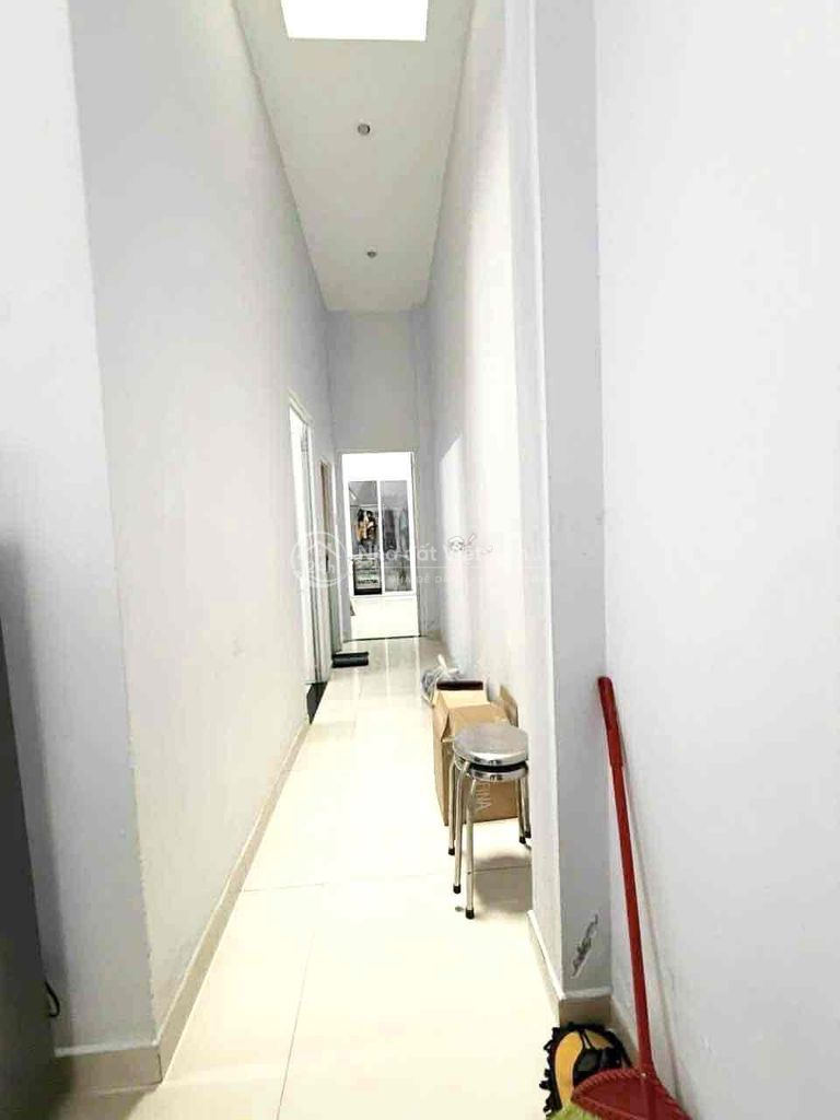 Bán nhà Lê Văn Khương Quận 12, 88m2 hẻm 6m ô tô  gần chợ Thiết