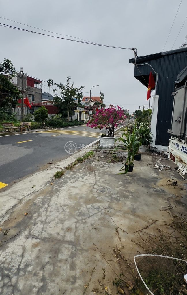 Chính chủ bán lô đất 100m2, Đặng Cương, đường trục chính hơn 10m.