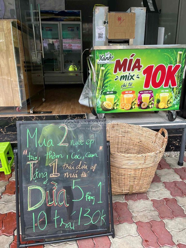 Sang nhượng quán nước ép - caffe