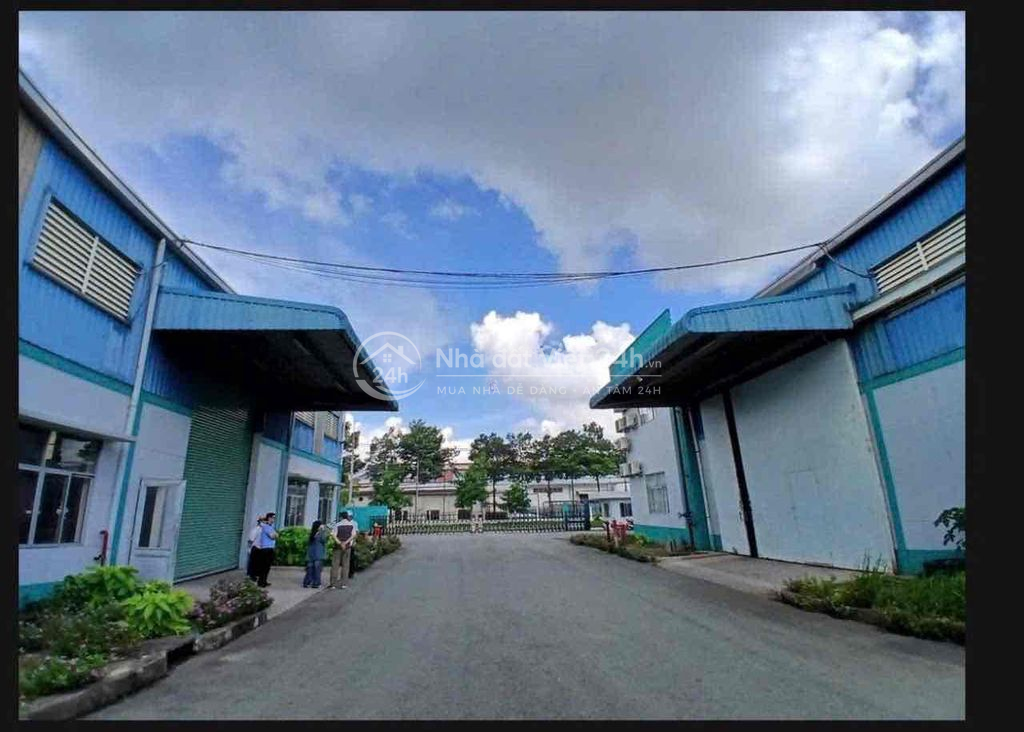 Bán xưởng 9800m2 tại KCN Long Thành, giá chỉ 68 tỷ