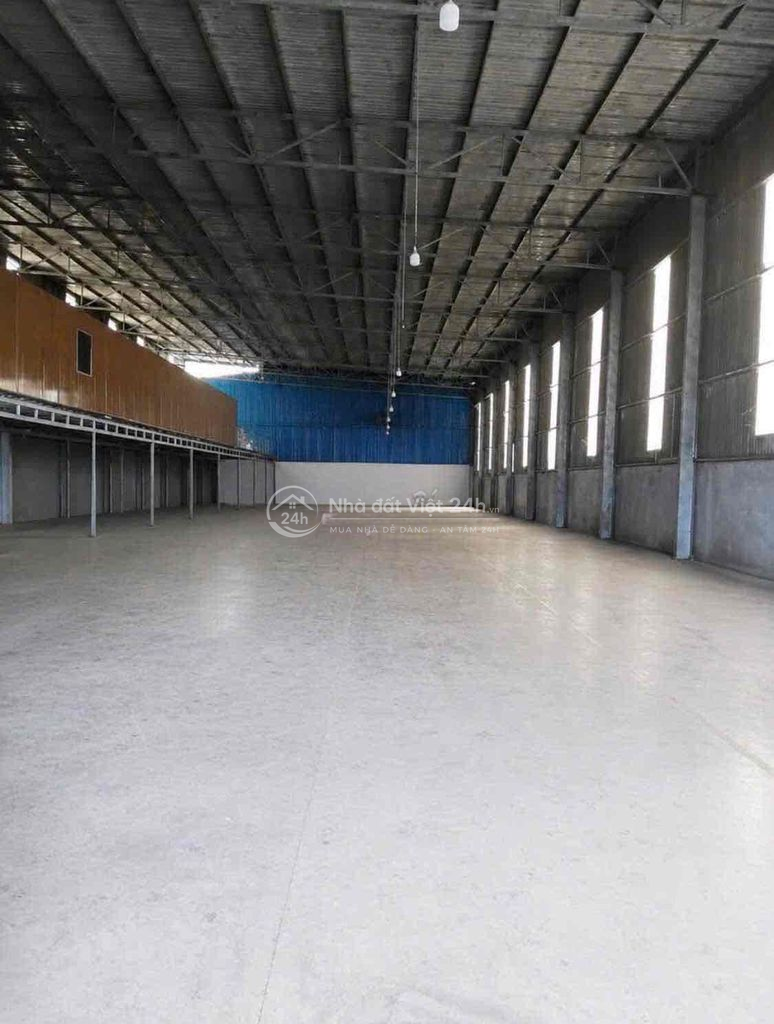 Cho thuê xưởng 2200m2 CCN Thiện Tân, giá chỉ 70 triệu