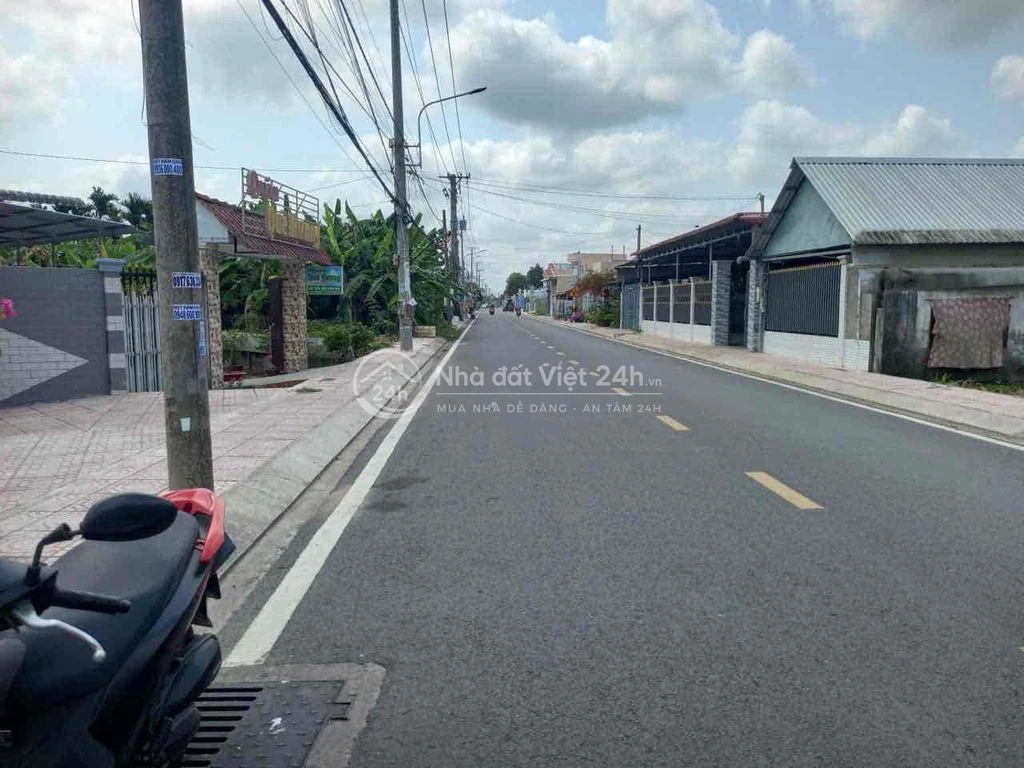 cầm bán gấp nhà và đất lộ 10m bông vang trường tiền
