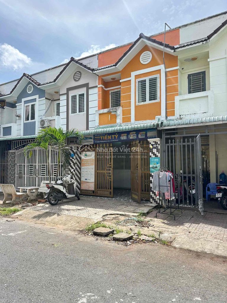 BÁN NHÀ KDC HOÀNG QUÂN CÓ SỔ GIÁ CHỈ 2Ty2
