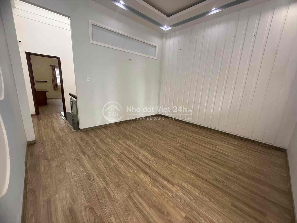 Nhà 4pn 4wc KDC Hưng Phú 1