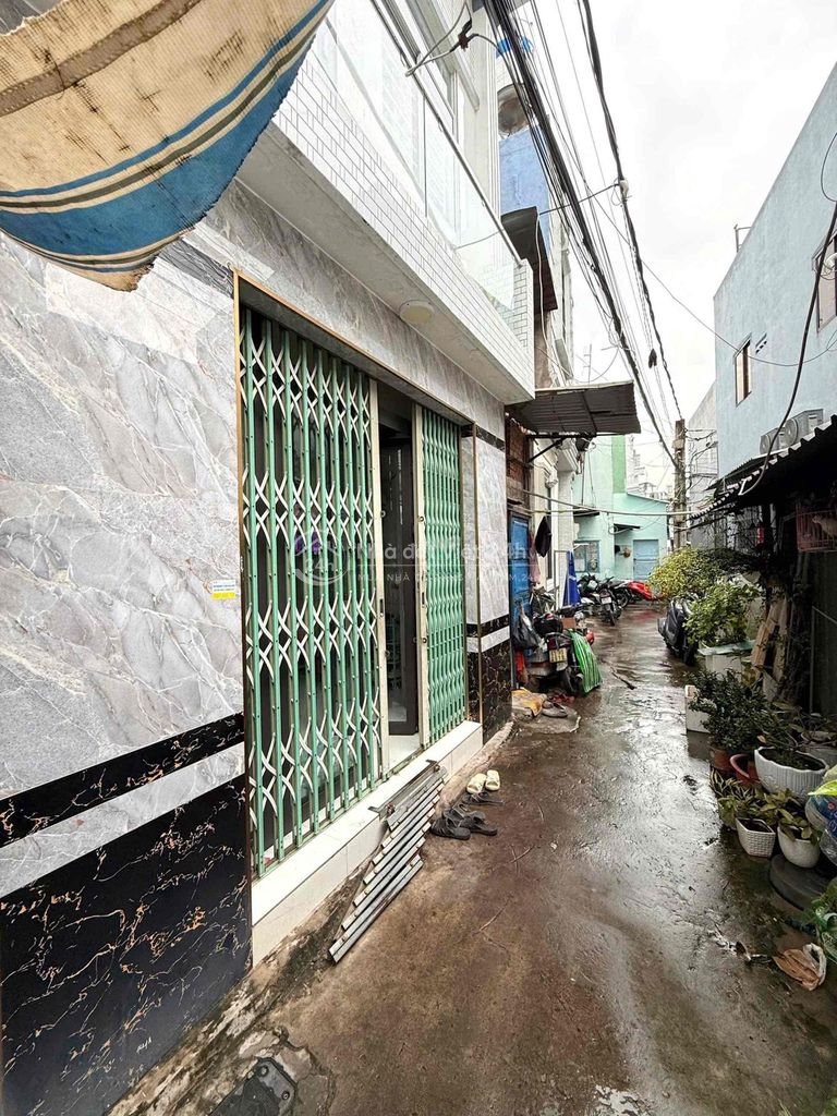 BAN NHA KE CHO XUÂN KHÁNH