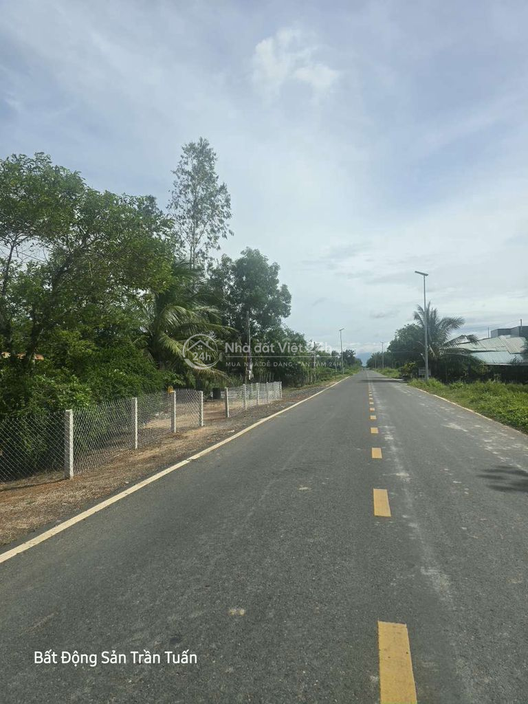 Mặt Tiền Đường Nhựa 13m, 5x50 có 200m Thổ Cư, sổ hồng riêng