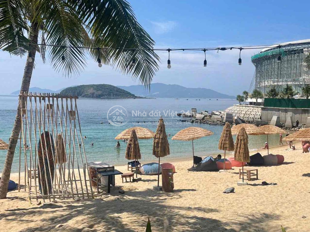 CHO THUÊ CĂN HỘ 1 PHÒNG NGỦ MẶT BIỂN VEGACITY MỚI 100% GIÁ 14 TRIỆU/TH