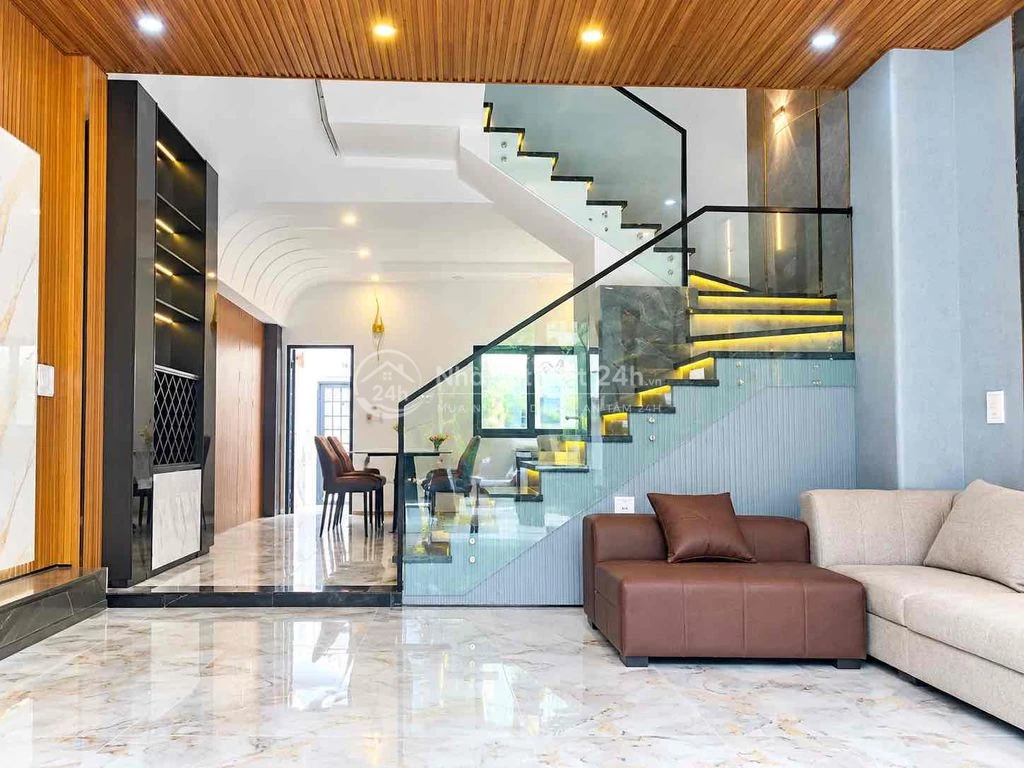 Bán Nhà Mới 3 Tầng Đường 5.5 Mét Tại Hoà Xuân - Gần Cầu Cẩm Lệ