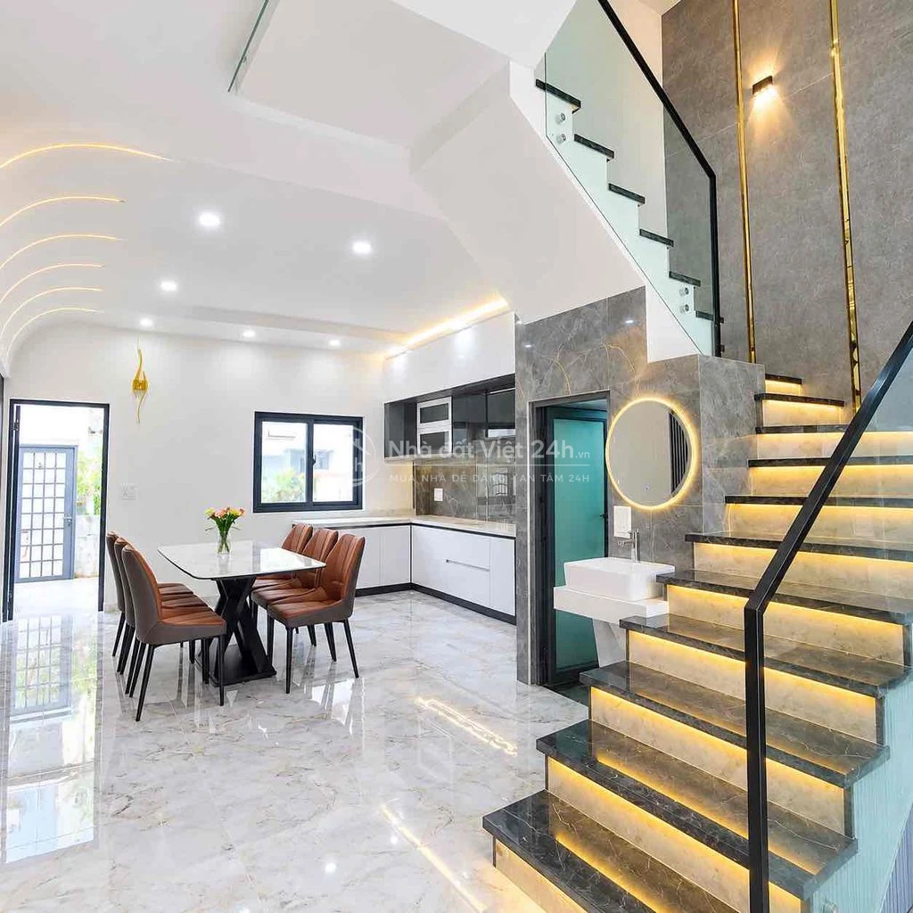 Bán Nhà Mới 3 Tầng Đường 5.5 Mét Tại Hoà Xuân - Gần Cầu Cẩm Lệ