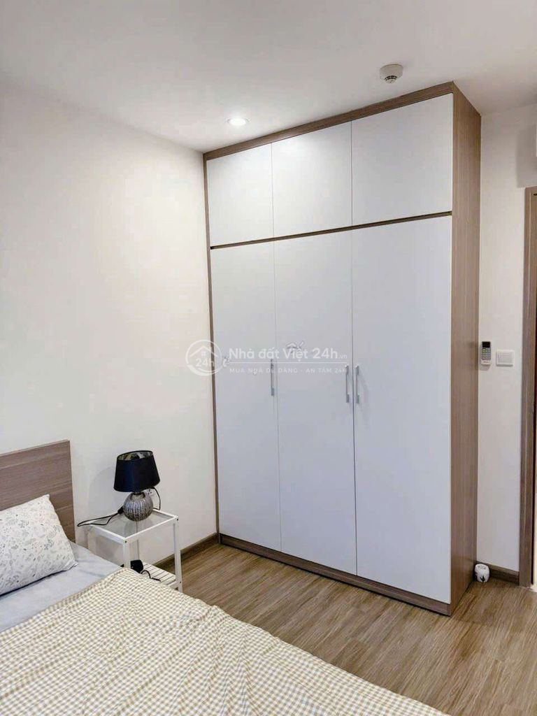 Bán 1N+ full đồ view thoáng giá 2,5 tỷ